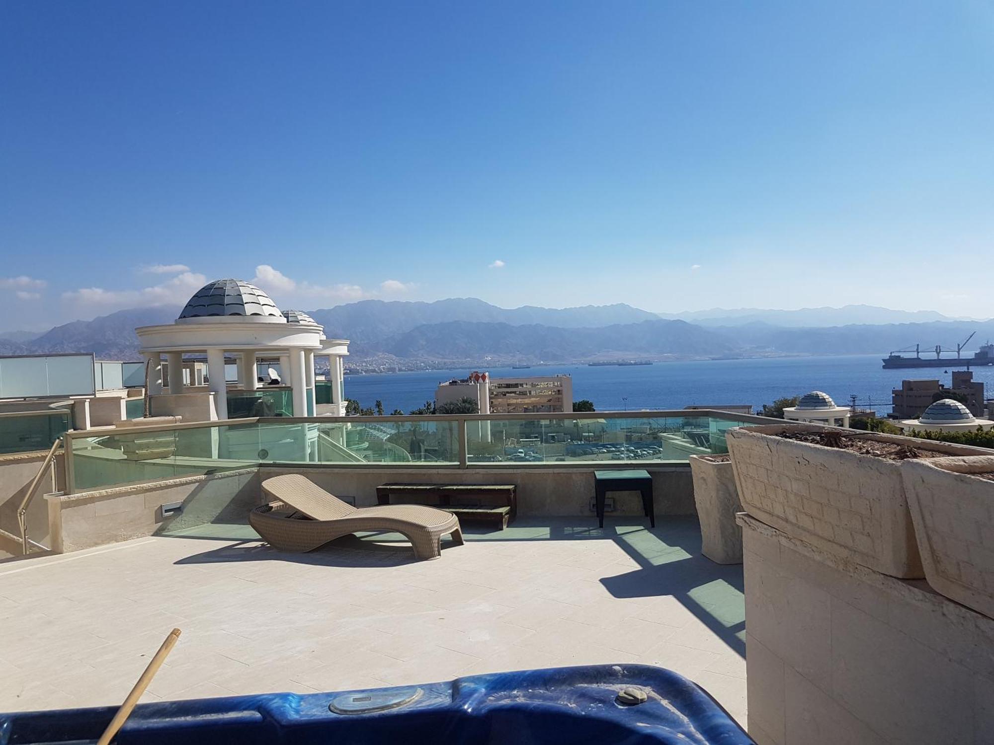 Palmore Top Luxury Penthause With Juccuzi First Line Of The Seaside Appartement Eilat Buitenkant foto