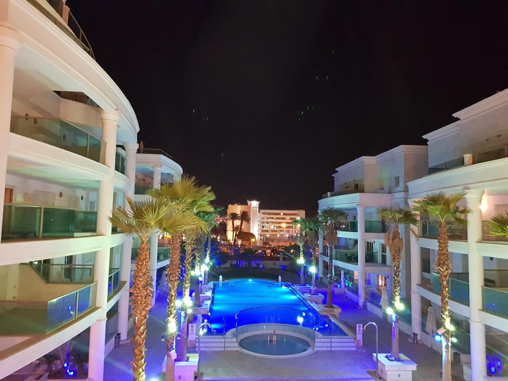 Palmore Top Luxury Penthause With Juccuzi First Line Of The Seaside Appartement Eilat Buitenkant foto